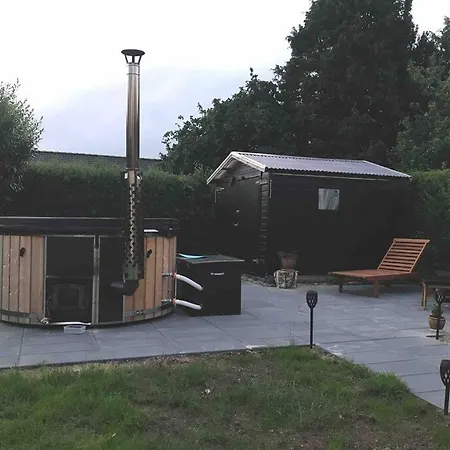 Wellness - Vildmarksbad Og “shelter” Hébergement de vacances *